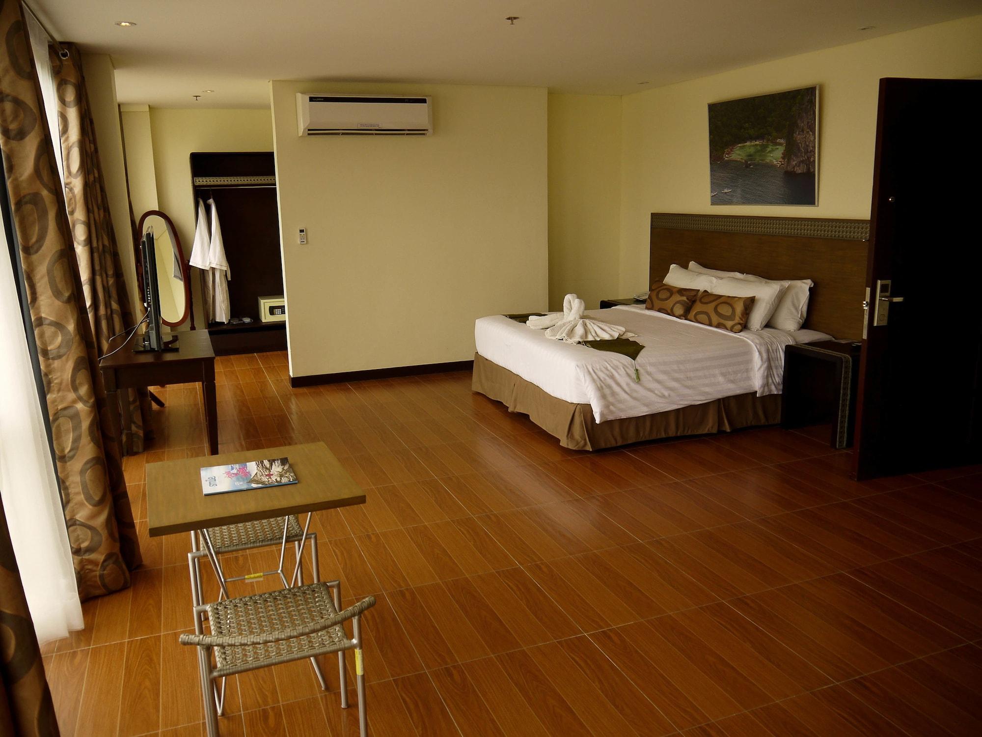 Fersal Hotel - Puerto Princesa Екстериор снимка