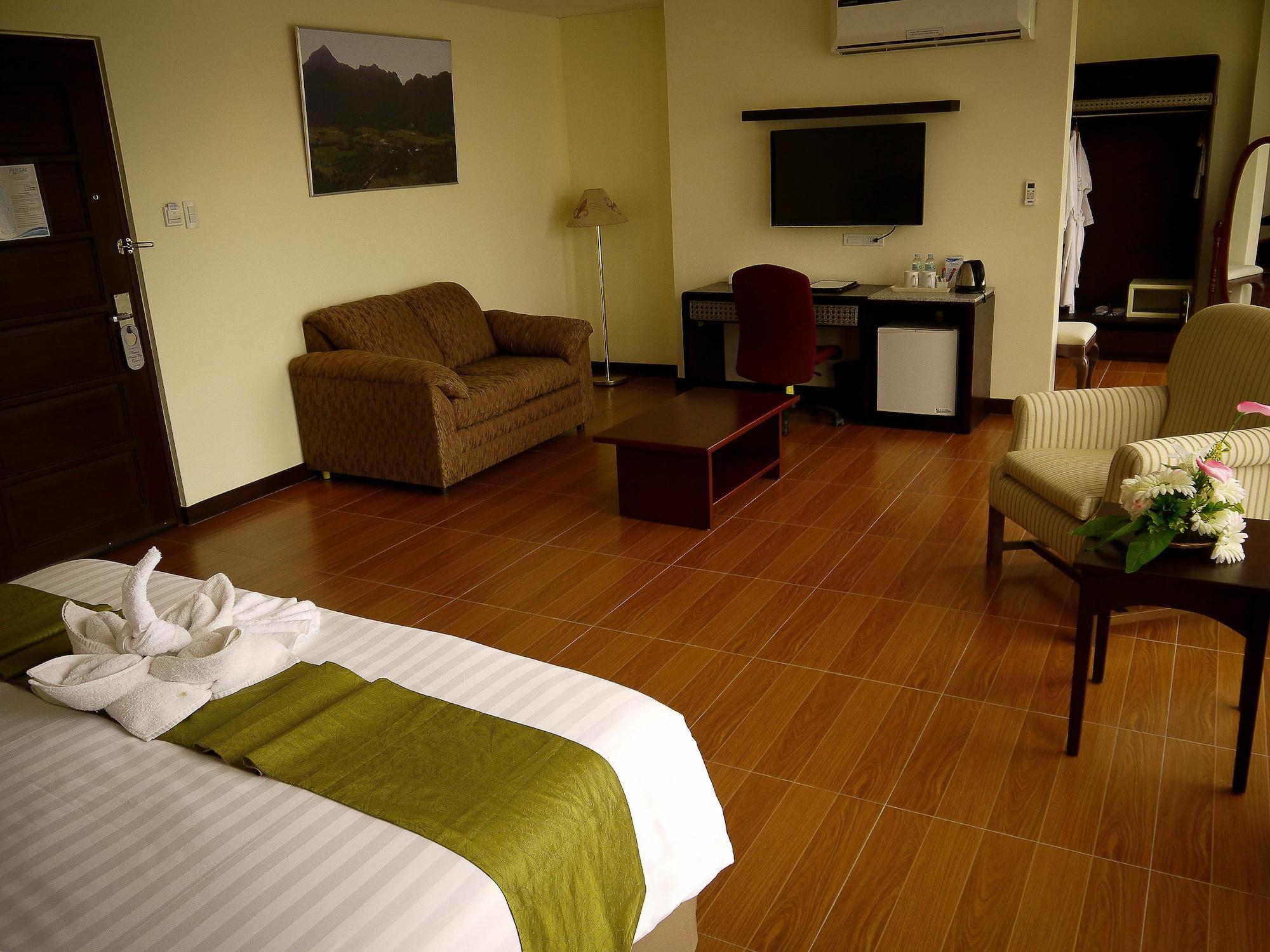 Fersal Hotel - Puerto Princesa Екстериор снимка