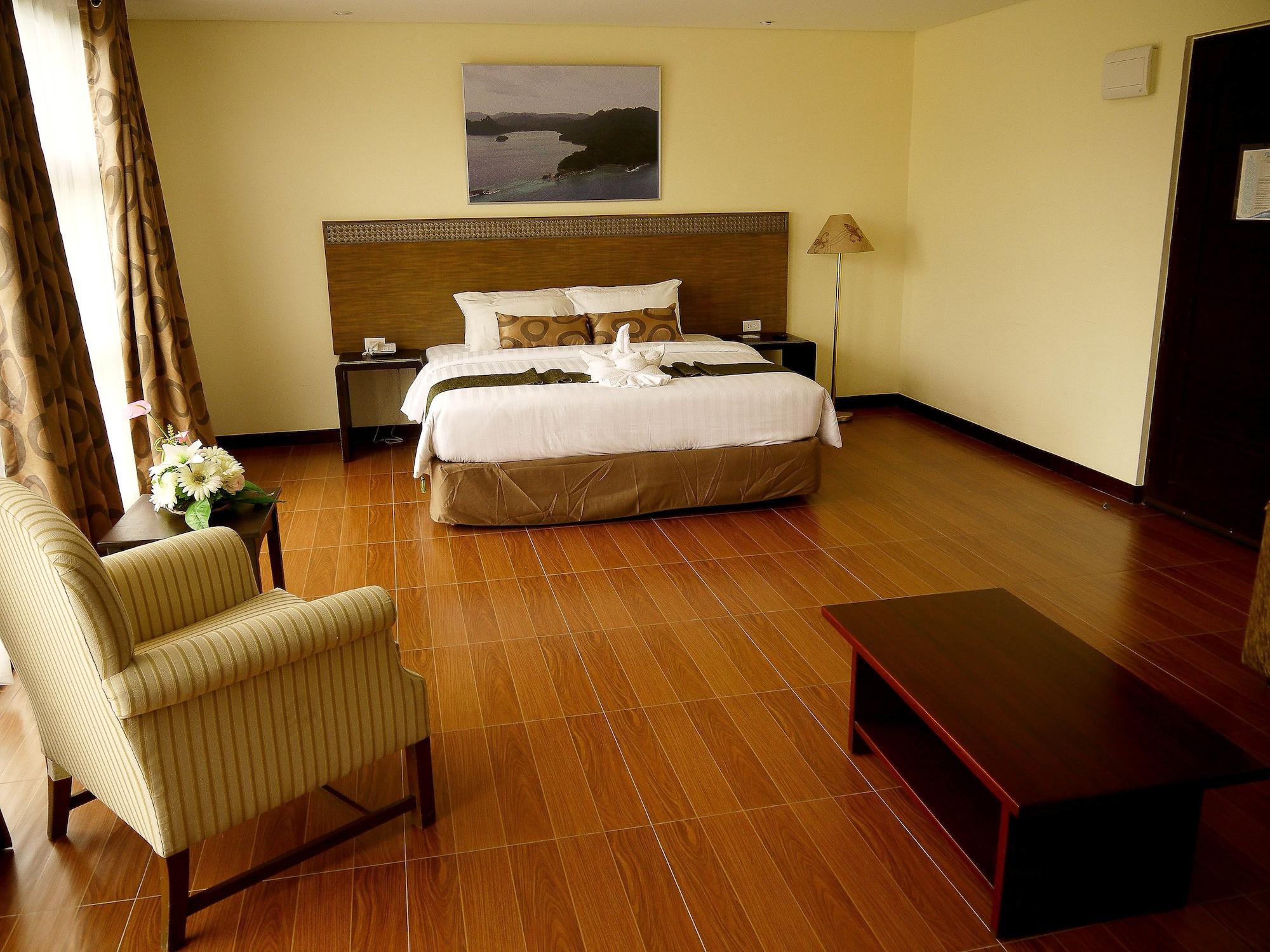 Fersal Hotel - Puerto Princesa Екстериор снимка