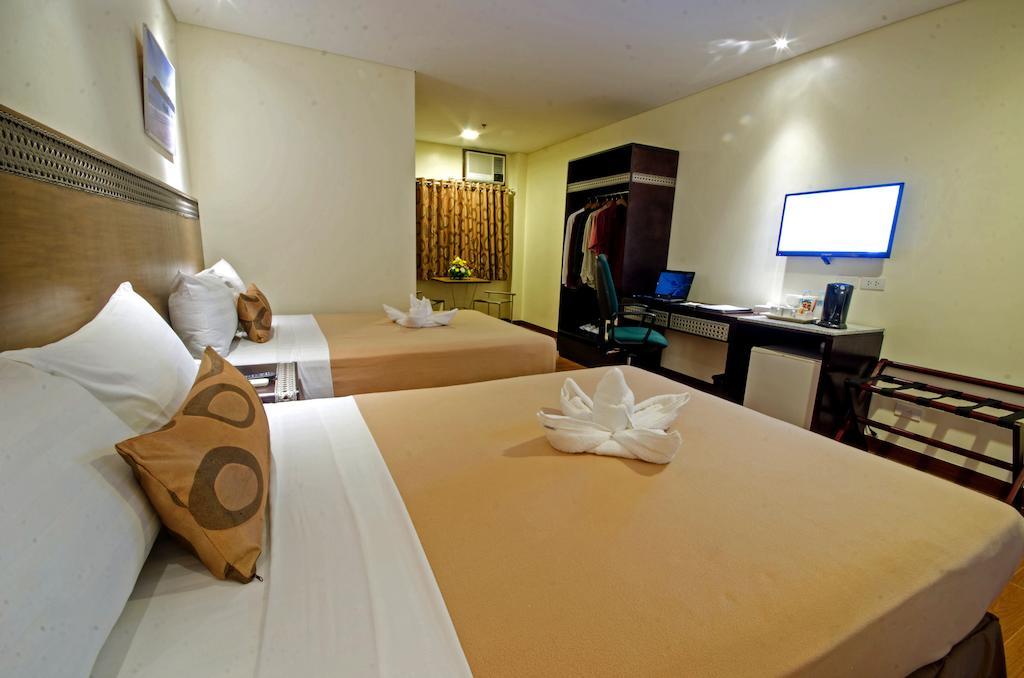 Fersal Hotel - Puerto Princesa Стая снимка